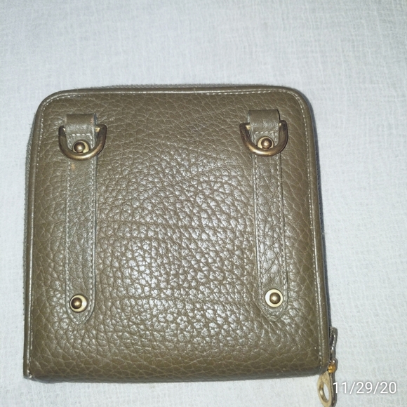 Vtg Dooney & Bourke AWL zip along wallet self trim - Picture 2 of 15